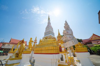 Wat Phrathat Phanom, Nakhon Phanom, Isan Tapınağı. Pagoda, Tayland 'ın başkenti Tayland' da bir Budist tapınağıdır. Tayland mimarisi arka planı. Turistik bölge simgesi.