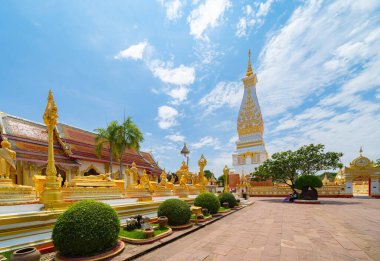 Wat Phrathat Phanom, Nakhon Phanom, Isan Tapınağı. Pagoda, Tayland 'ın başkenti Tayland' da bir Budist tapınağıdır. Tayland mimarisi arka planı. Turistik bölge simgesi.