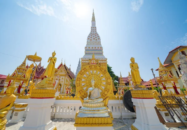 Wat Phrathat Phanom Nakhon Phanom Isan Temple 这座塔是泰国城市城镇的一座佛教寺庙 泰国建筑景观背景 旅游景点地标 — 图库照片