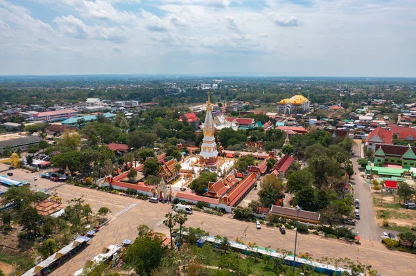 Phrathat Phanom Phanom Isan 교도소는 태국의 마을에있는 사원입니다 배경입니다 랜드마크 — 스톡 사진