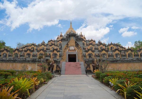 Ват Прачако Ванарам Ват Факоонг Храм Пагода Буддистський Храм Рой — стокове фото