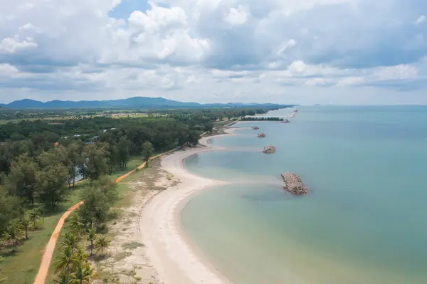 Flygfoto Över Klarblått Turkost Havsvatten Andamansjön Phuket Sommarsäsongen Thailand Vatten — Stockfoto