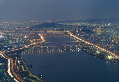 Güney Kore, Seul şehir merkezi Skyline 'ın hava görüntüsü. Finansal bölge ve Asya 'nın akıllı kentsel kentindeki iş merkezleri. Gökdelen ve yüksek binalar.