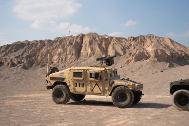 Amerikan Deniz Kuvvetleri Deniz Piyade Birliği, silahlı askeri savaş başlattı ve savaşta Kobra Gold tatbikatı sırasında Tayland 'da düşmana saldırmaya hazırlanıyor. Muharebe gücü. Tank.