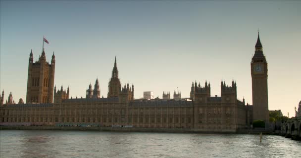 Біг Бен Будинки Парламенту Разом Річкою Темза Сутінках Лондон Англія — стокове відео
