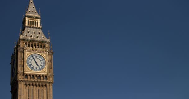 Біг Бен Будинки Парламенту Синьому Небі Літо Лондон Англія — стокове відео