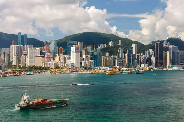 Hong Kong Junho 2015 Vista Aérea Contêiner Navio Navegando Frente Imagens Royalty-Free