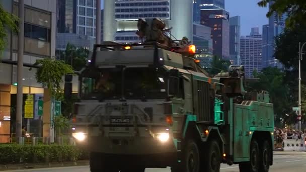 シンガポール国家デーパレード 2023 陸軍戦車 軍用輸送船 — ストック動画