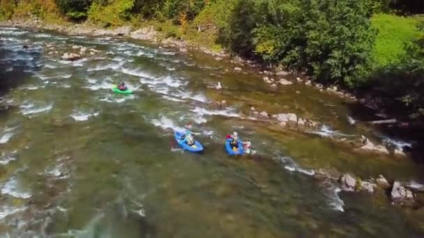 Four Entusiastic Males Blue Inflatables Canoes Having Fun Ride Calm — Vídeo de stock