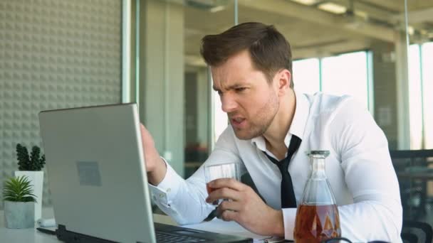 Young Businessman Drinking Stress Workplace — Video Stock