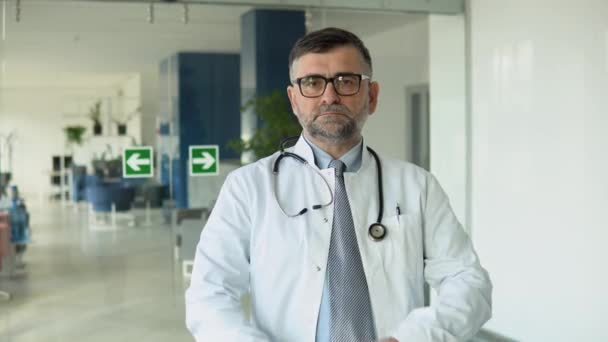 Portrait Senior Doctor His Office Hospital — Stockvideo