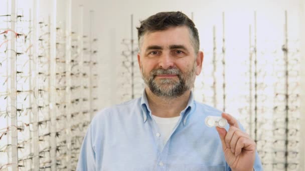 Senior Man Hold Contact Lenses Hands Eyesight Correction Ophthalmology Excellent — Stock Video