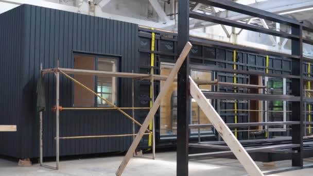 Exposición Nueva Moderna Casa Modular Prefabricada Partir Paneles Madera Compuesta — Vídeos de Stock