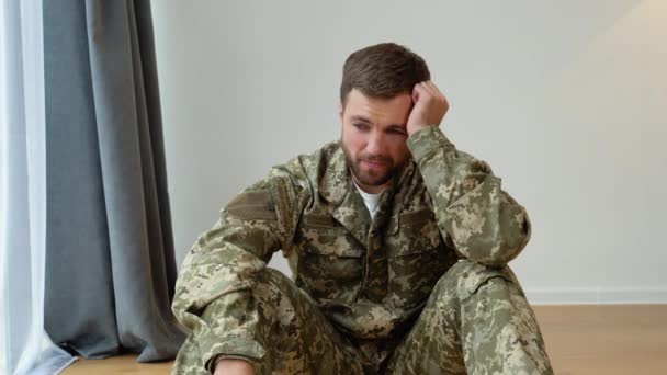 Soldier Suffering Depression Psychological Trauma Ptsd Concept — Stock Video