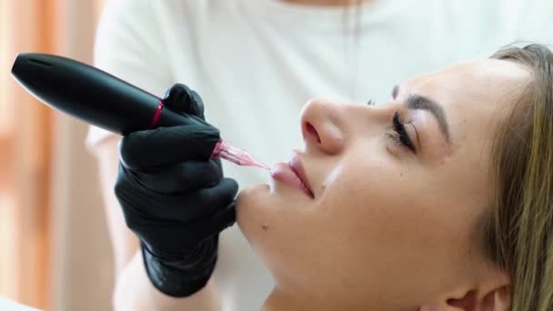 Young Woman Having Permanent Makeup Lips Beautician Salon — Stock Video