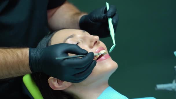 Woman Having Teeth Examined Dentist — Stock Video