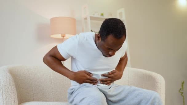 Black Man Suffering Abdominal Pain Diarrhea — Stock Video