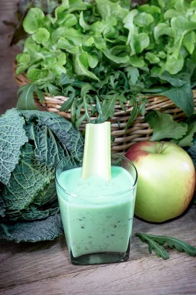 Healthy Green Smoothie Vooden Table — Stock Photo, Image