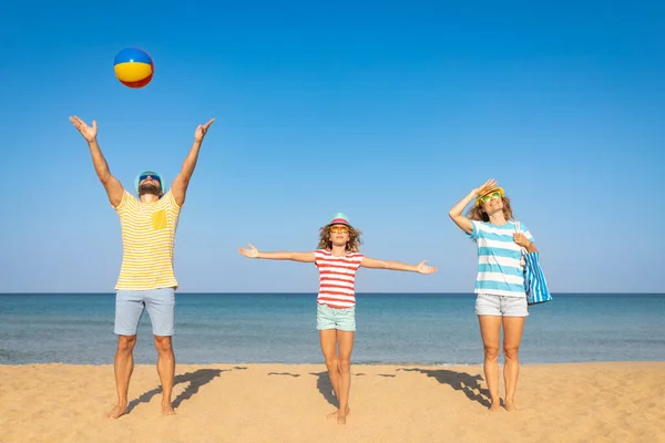 Happy Family Summer Vacation Mother Father Child Beach People Having — Stock Photo, Image