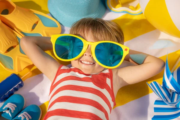 Happy Child Lying Beach Towel Funny Kid Outdoor Summer Vacation — Stock Photo, Image