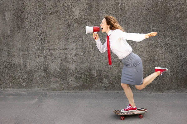 Happy Businesswoman Riding Skateboard Outdoor Portrait Young Woman Shouting Loudspeaker — Stock Photo, Image