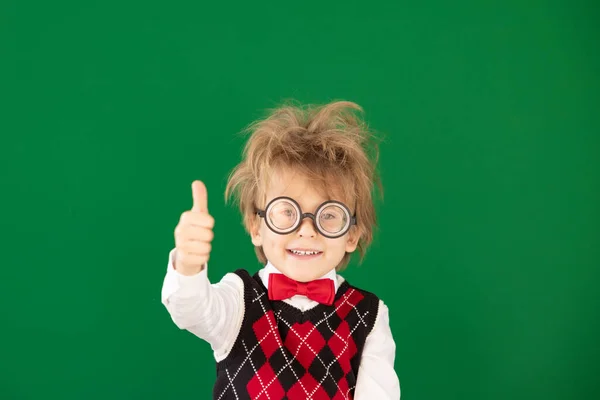 Estudante Infantil Engraçado Aula Miúdo Feliz Contra Quadro Verde Conceito — Fotografia de Stock
