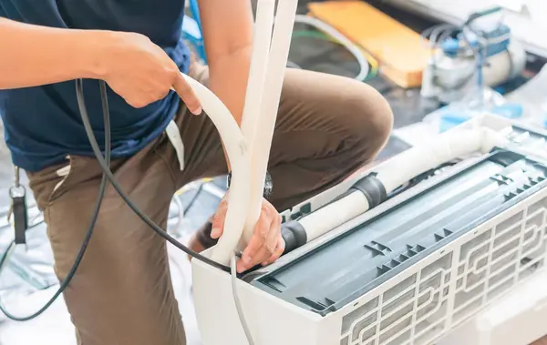 Technician Man Install New Air Conditioner Male Technician Service Repair — Stock Photo, Image
