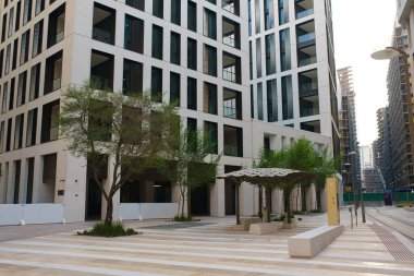 DOHA, Katar - 18 EYLÜL 2019: Doha 'nın minimalist mimarisine sahip yeni ilçenin manzarası