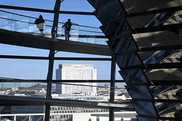 德国柏林 2022年11月2日 从德国联邦议院的穹顶看查特医院 校园图米特 Ccm — 图库照片