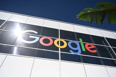 Mountain View, CA, ABD - 28 Temmuz 2023: Google 'ın Googleplex genel merkezi ve ana şirketi Alphabet Inc, Mountain View, Kaliforniya' da 1600 Amphitheatre Parkway 'de yer almaktadır..