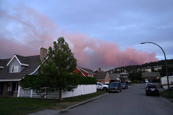 Kamloops Kanada Juli 2023 Rauch Von Einem Flächenbrand Steigt Den — Stockfoto