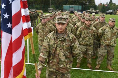 Yavoriv, Ukrayna - 20 Eylül 2021: Amerikan askerleri Yavoriv atış poligonunda düzenlenen 