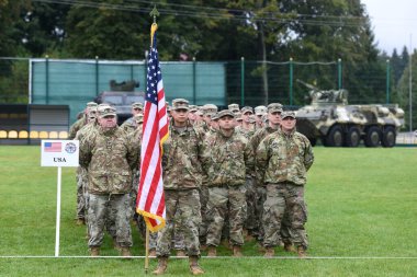 Yavoriv, Ukrayna - 20 Eylül 2021: Amerikan askerleri Yavoriv atış poligonunda düzenlenen 