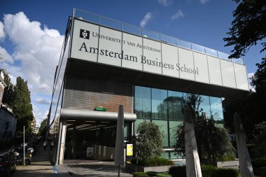Amsterdam, Hollanda - 26 Ağustos 2024: Amsterdam Üniversitesi İşletme Fakültesi.