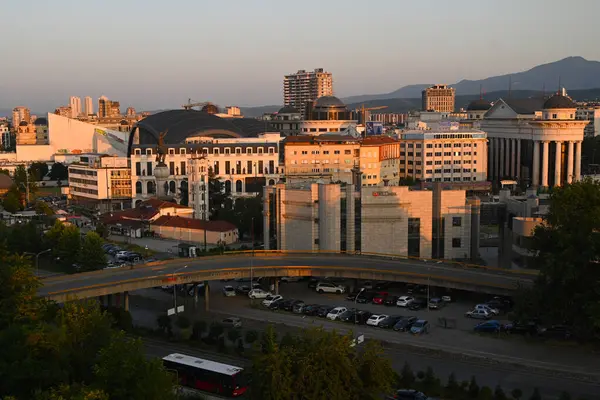 Üsküp, Kuzey Makedonya - 15 Haziran 2025: Üsküp Panoraması. Üsküp şehir manzarası.