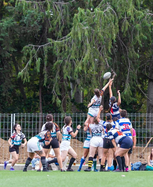 Madrid, Espaa, 13-10-2023. Touch Toss: Women 's Rugby Twilight' ta hassas oyun