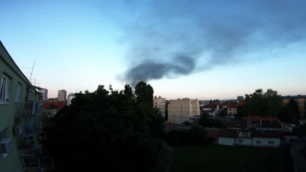 Big Black Smoke Fire Zagreb Croatia — Stockvideo