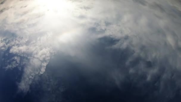Cloudy Day Blue Sky Sun Showing Trough Clouds — Video Stock