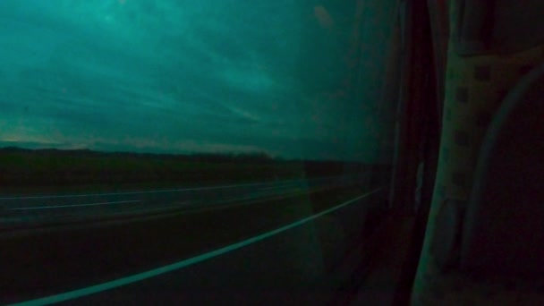 Hırvatistan Günbatımında Otobanda Otobüs Yolculuğu — Stok video