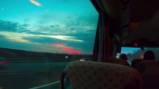 Autobuz Plimbare Autostradă Prin Croația Rurală Frumosul Cer Albastru — Videoclip de stoc