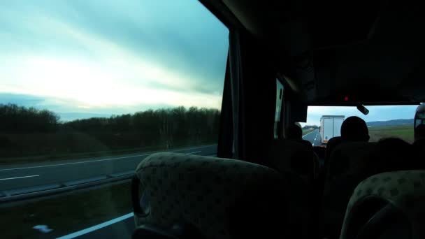 Bus Ride Highway Trough Chorwacja Peryferie Pięknym Błękitnym Niebem — Wideo stockowe