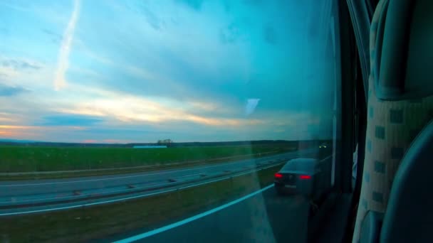 Bus Rijden Een Snelweg Door Kroatië Platteland Met Prachtige Blauwe — Stockvideo