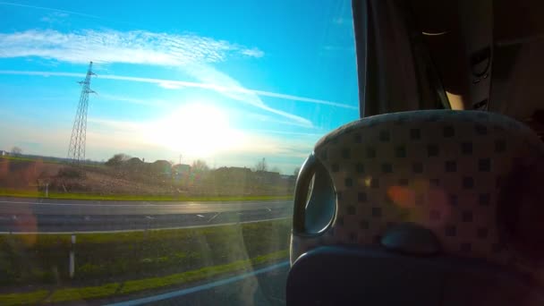Autobuz Plimbare Autostradă Prin Croația Rurală Frumosul Cer Albastru — Videoclip de stoc
