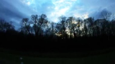 Hırvatistan Kırsalında Otoyolda Günbatımında Otobüs Yolculuğu