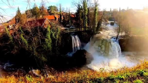 Stora Vattenfall Och Hisnande Natur Rastoke Kroatien — Stockvideo