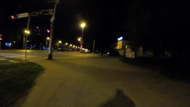 Прогулка Велосипеде Улицам Загреба Хорватия Ночью — стоковое видео