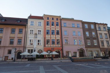 KRAKOW, POLAND - 12 Mayıs 2018: Eski şehrin tarihi mimarisi.