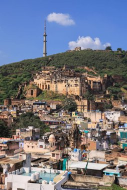 Bundi, Rajasthan, Hindistan - 12 Ekim 2022: Tarihi Taragarh Kalesi Bundi ilçesinde kurulmuş devasa bir mimaridir. 16. yüzyılda inşa edilmiş..