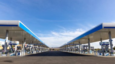 Jean, NV, USA  March, 31, 2022, One of the largest Chevron gas station at Jean, Nevada along Interstate high way 15 .