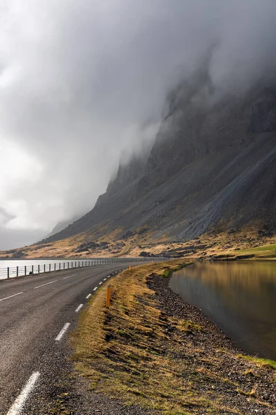 Couverture Nuageuse Sombre Sur Les Montagnes Côte Est Islande — Photo
